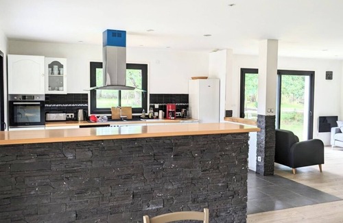 Escource Villa | Maison 10 Couchages Avec Piscine et Jardin à 25 min de Contis et Mimizan Plages
