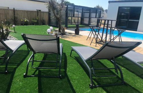 Le Tour-du-Parc Villa | Maison 10 pers en bord de mer avec piscine couverte et chauffée, spa et hamman