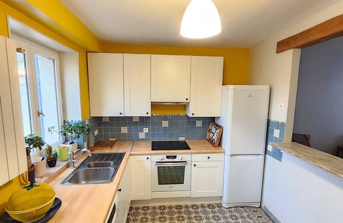 Villiers-sur-Morin House | Maison 10personnes+1banquette Pour 1 Enfant Jardin 300m2 et Barbecue Avec Bois