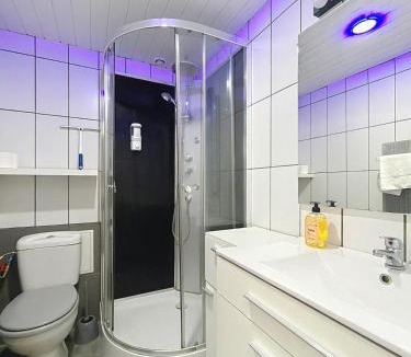 Veyre-Monton Apartment | Maison 11 couchages Veyre- Monton