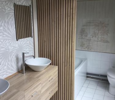 Chereng Apartment | Maison 1er étage chéreng 6kms stade Pierre Mauroy 4 personnes
