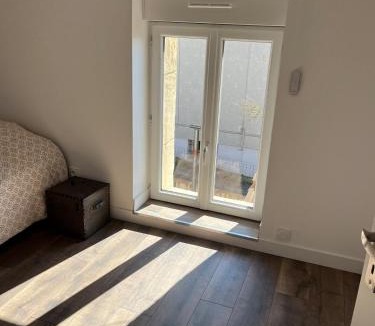 Montceau-les-Mines House | Maison 2 chambres, climatisée avec cour privative