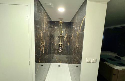 Dabo House | Maison 3 étage 135 m2 jacuzzi sauna 10 personnes
