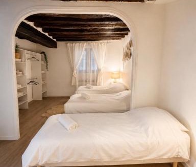 Chaumes-en-Brie Apartment | Maison 8 pers proche Disneyland Paris