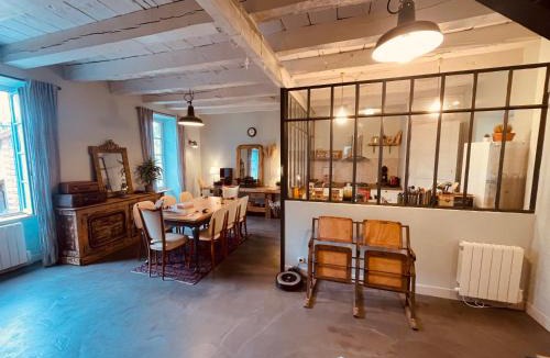 Aubusson House | Maison Albuconis, 3 chambres 150m2 avec piscine en centre ville