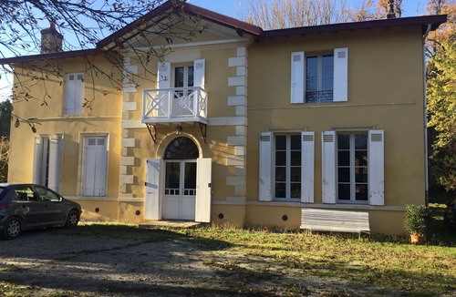Pessac Condo | Maison Ancienne Mitoyenne, 17 km de Bordeaux, 25 km D'arcachon