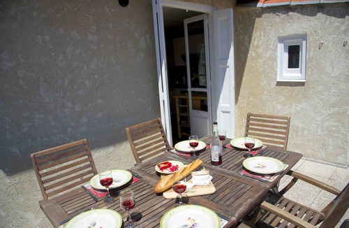 Marquixanes House | Maison Anis, 3 Bedrooms, Sleeps 6 - Great views of Mount Canigou!
