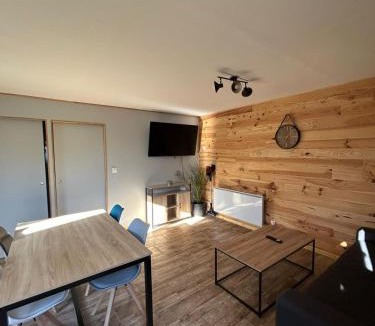 Lunery House | Maison au calme à l'orée du bois