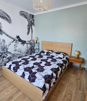 Saint-Esteve House | Maison avec 3 chambres et jardin