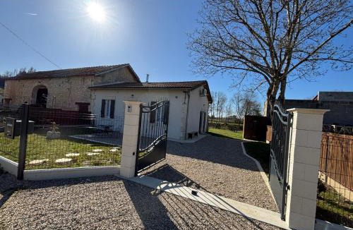 Pessac-sur-Dordogne House | Maison avec jacuzzi au calme de Pessac sur Dordogne