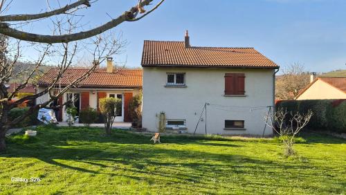 Veyre-Monton House | maison avec jardin 2000 m2