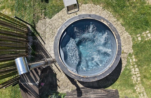 Le Menoux House | Maison avec jardin, piscine chauffée et baignade à proximité - Le Menoux - FR-1-591-234