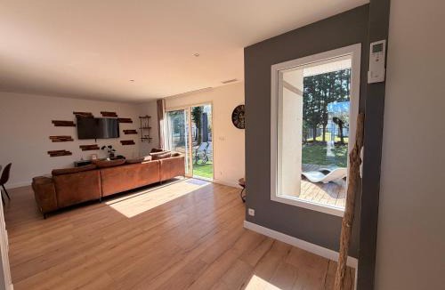 Merignac Apartment | Maison avec piscine, idéale pour les vacances & séjours professionnels
