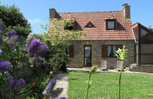 Tregastel House | Maison bretonne avec jardin à 50m de la baie Ste Anne - FR-1-368-252