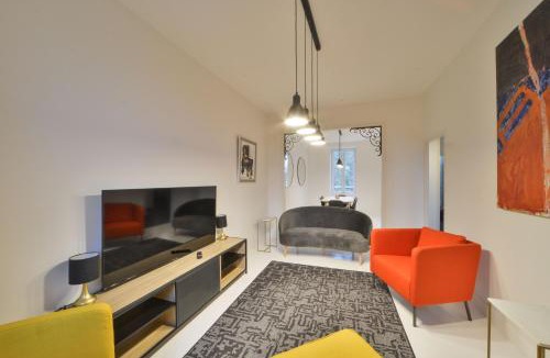 Vierzon Apartment | Maison By Logis - Appartement T4 - La Maison d'Hestia