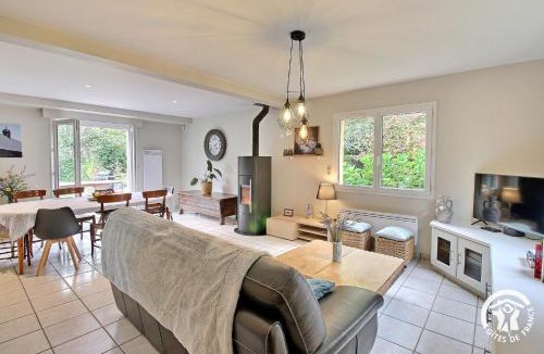 Le Faouet House | Maison calme au milieu d'un parc arboré de 3000m2
