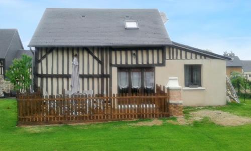 Notre-Dame-du-Touchet House | Maison charmante à Notre-Dame-du-Touchet avec piscine partagée
