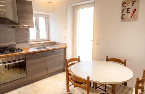 Bleneau House | Maison charmante à Bléneau avec jardin et équipements modernes