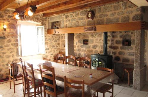 Cubelles House | Maison charmante à Cubelles avec vue sur la montagne