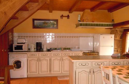 Tredrez-Locquemeau House | Maison charmante à Trédrez-Locquémeau avec jardin et terrasse