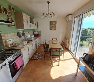 Crecy-en-Brie House | Maison climatisée proche Disney calme confort