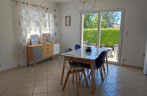 Tregomeur House | Maison confort Trégomeur avec jardin et parking