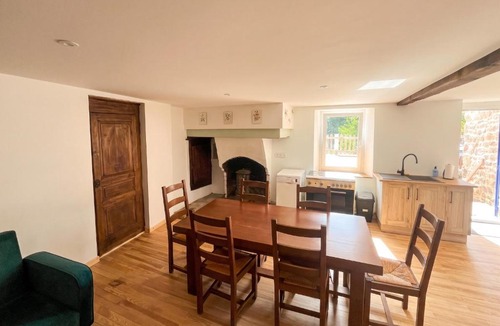 Saint-Alban-d'Ay House | Maison conviviale avec jardin à Saint-Alban-d'Ay - 65 m²