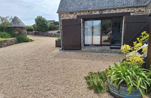 Tredrez-Locquemeau House | Maison conviviale avec jardin près de Trédrez-Locquémeau