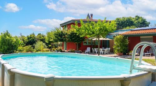 Estibeaux House | Maison cosy avec piscine privée à Estibeaux 38 m²