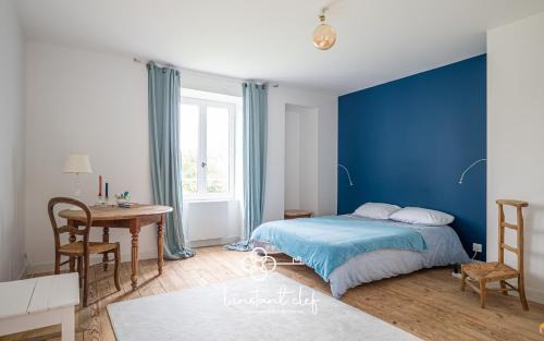 Parigne-lʼEveque Villa | Maison cosy proche du Mans avec jardin et BBQ - l'instant clef
