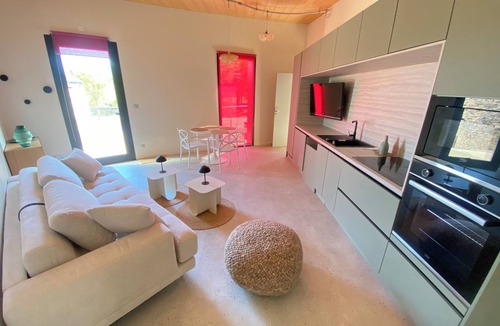 Nantoux Cabin | MAISON COUCOU GITE 2/4 pers