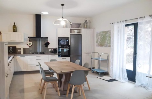 Fraissinet-de-Fourques House | Maison de l'Aire - FRAISSINET-DE-FOURQUES