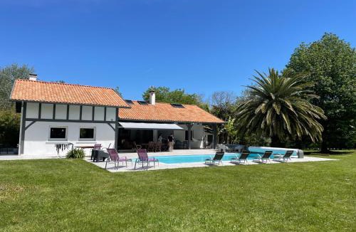 Saint-Martin-de-Seignanx House | Maison de Famille entre Biarritz et Hossegor