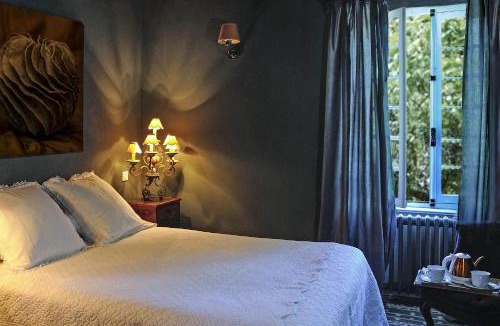 Severac-le-Chateau Bed & Breakfast | Maison d'Hôtes La Singulière