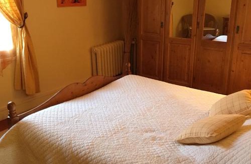 Juilly Bed & Breakfast | Maison d'hôtes la Ferme De L'abbaye