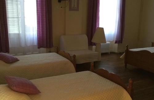 Juilly Bed & Breakfast | Maison d'hôtes la Ferme De L'abbaye