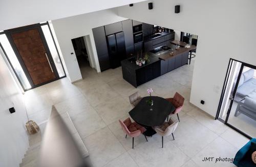 Montferrat House | Maison d'hôtes Selah Lac de Paladru