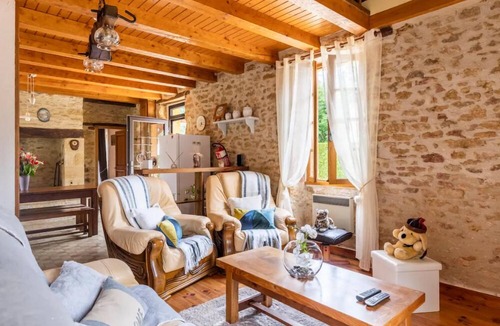 Frayssinet-le-Gelat Cottage | Maison de Charme à la Campagne, Avec Piscine Privée
