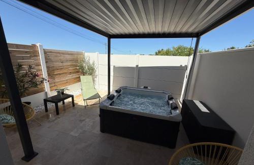 Massay House | Maison de campagne avec SPA