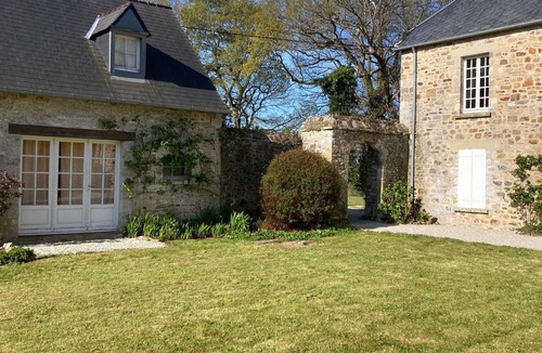 Montsenelle House | Maison de Campagne de Charme en Plein Bocage