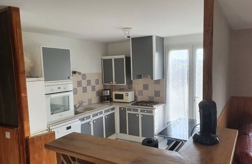 Andressac House | Maison de Campagne Proche dun Petit Village Accueillant
