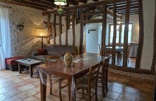 Lorcy House | Maison de caractère avec jardin privatif, terrasse, ping-pong – Proche Ferrières et Montargis - FR-1-590-40
