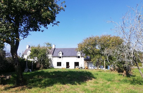 Kerherou House | Maison de Caractère Restaurée à 800m de la Plage et 500m Gr34