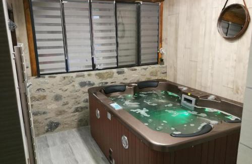 Guchan House | Maison de charme à Guchan avec vue sur la montagne et jacuzzi