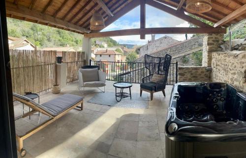 Blesle House | Maison de charme - Le Palha
