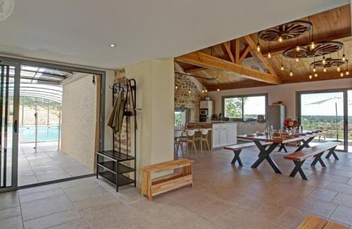 Sail-les-Bains House | Maison de charme rénovée avec piscine chauffée - FR-1-496-301