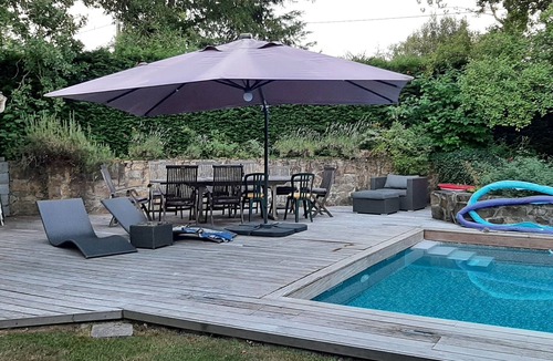 Blot-lʼEglise House | Maison de Famille Avec Piscine