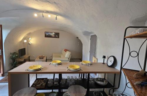 Volvic House | Maison de la source