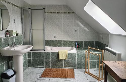 La Celle-sur-Nievre House | Maison de Laurence - La Chaumiére de Mauvrain