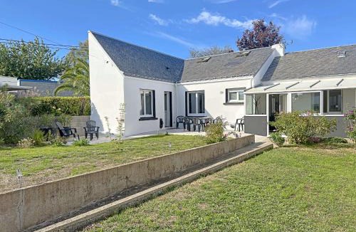 Locmiquelic House | Maison de Pêcheur Rénovée à Riantec avec Jardin et Véranda - FR-1-349-200